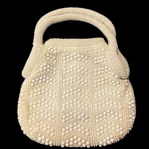 John Wind Vintage Ivory Beaded Purse Gold Kiss Lock Handbag